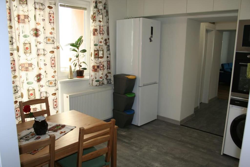 Apartman Lm Liptovský Mikuláš Buitenkant foto