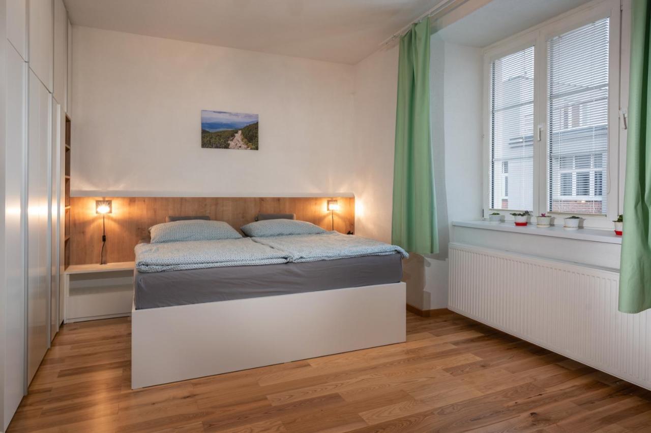 Apartman Lm Liptovský Mikuláš Buitenkant foto